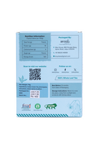 गैलरी व्यूवर में इमेज लोड करें, Close-up of Kahwa tea leaves with cardamom, rose petals, saffron, and cinnamon