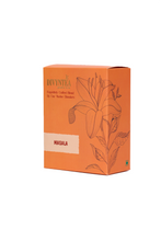 Load image into Gallery viewer, Back of Divyntea Masala Tea box with ingredients list and chai brewing guide

